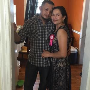 Meet your Posher, Carlos noe